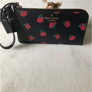 COPY - NWT Kate Spade wristlet. Black with red roses
